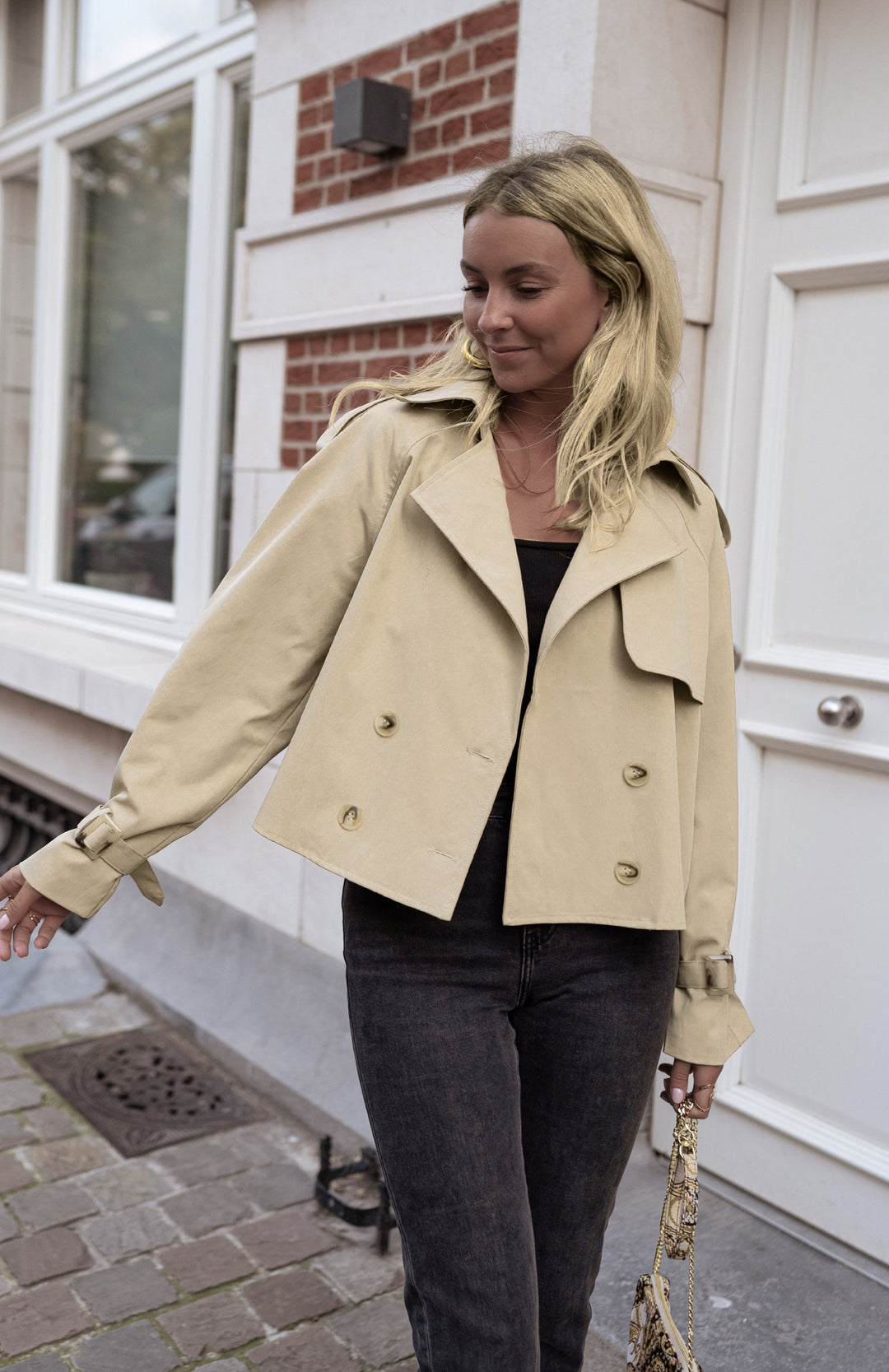 Adele Vannier | Cropped Double-Breasted Trench Jacket - Image 7