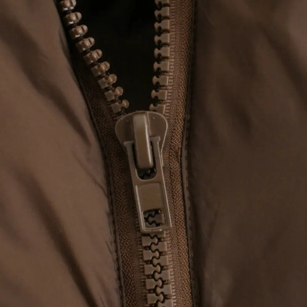 Marion Castille | Cropped Puffer Vest with Stand Collar - Image 4