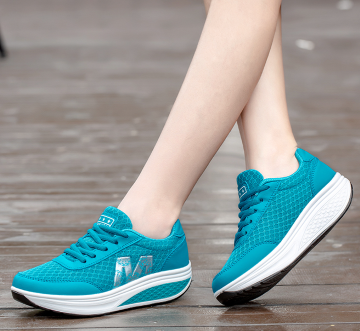 Solenn Rocheteau | Platform Lace-Up Sneakers - Image 5