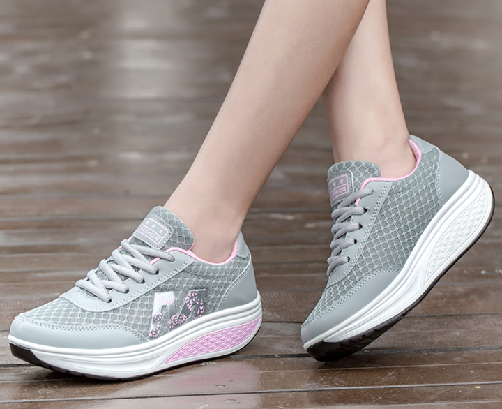 Solenn Rocheteau | Platform Lace-Up Sneakers - Image 6
